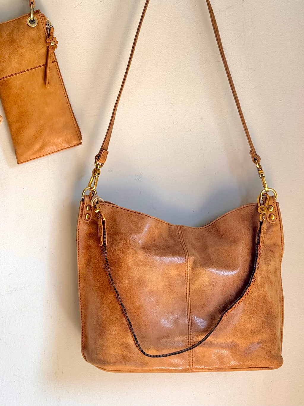 Hobo Pier Shoulder Bag