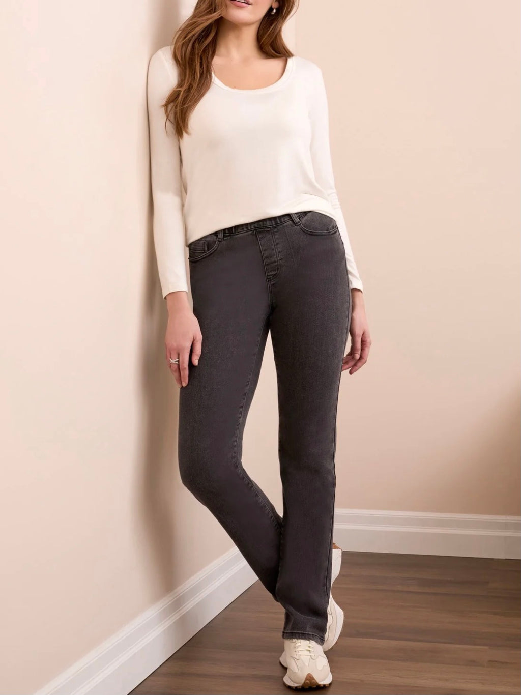 Tribal Sophia Pull-On Straight Jeans