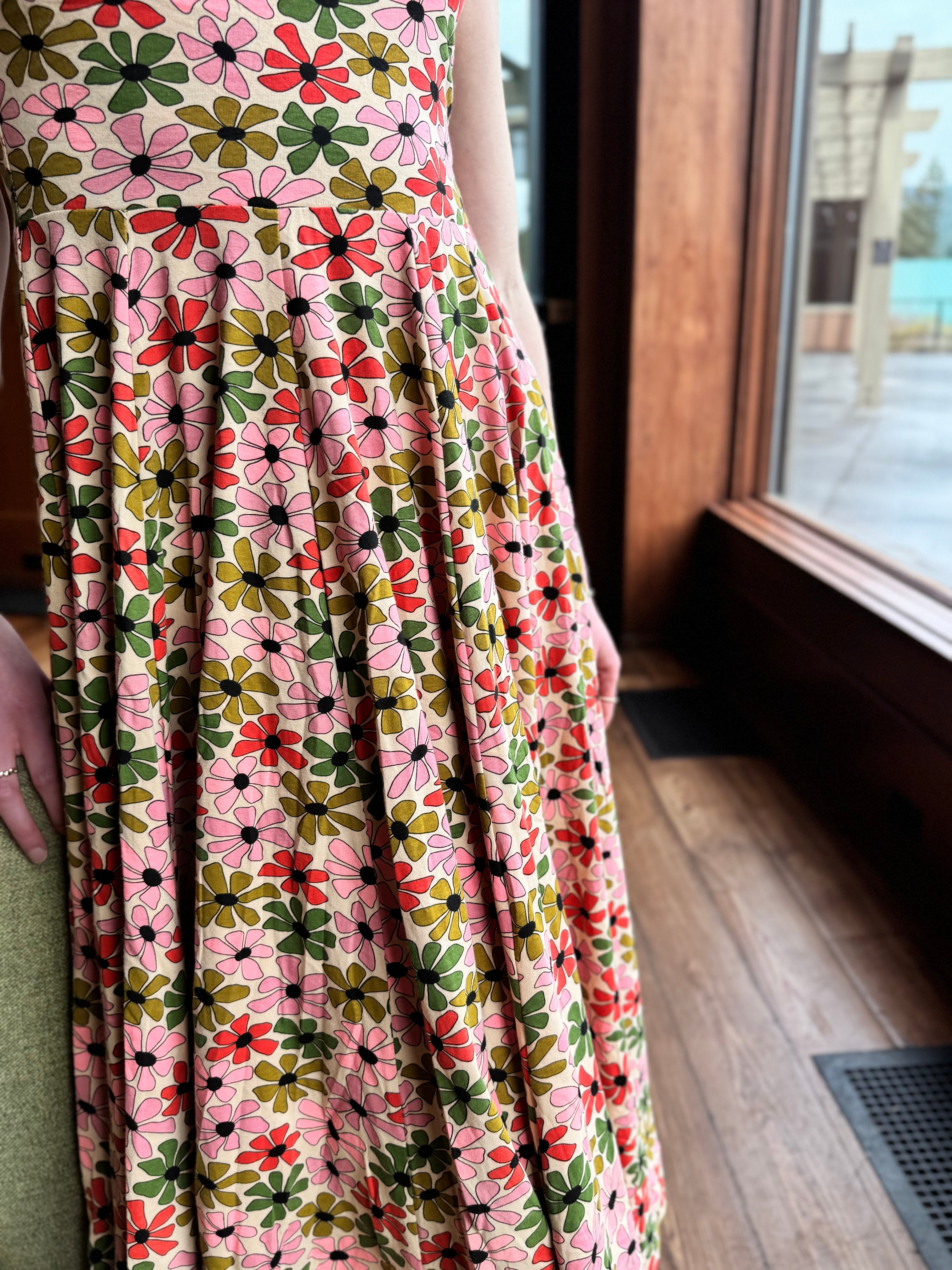 Effie's Heart Sonnet Dress Out on a limb WA Effie's Heart Sonnet Dress Out on a limb WA