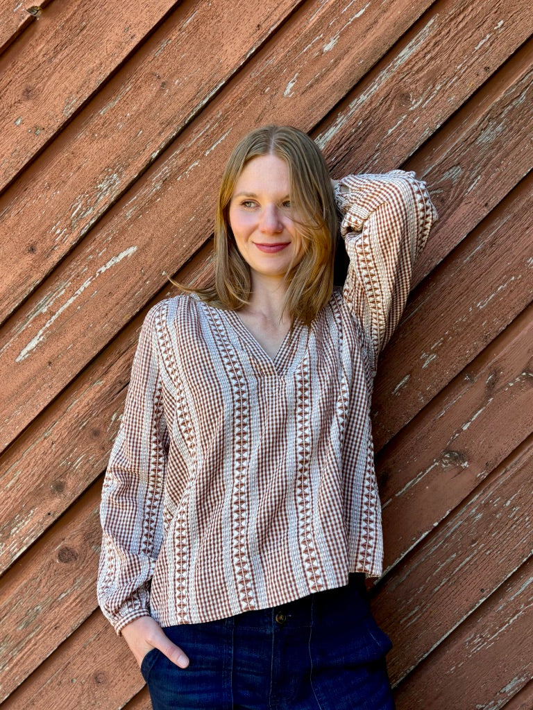 Dylan Bennett blouse