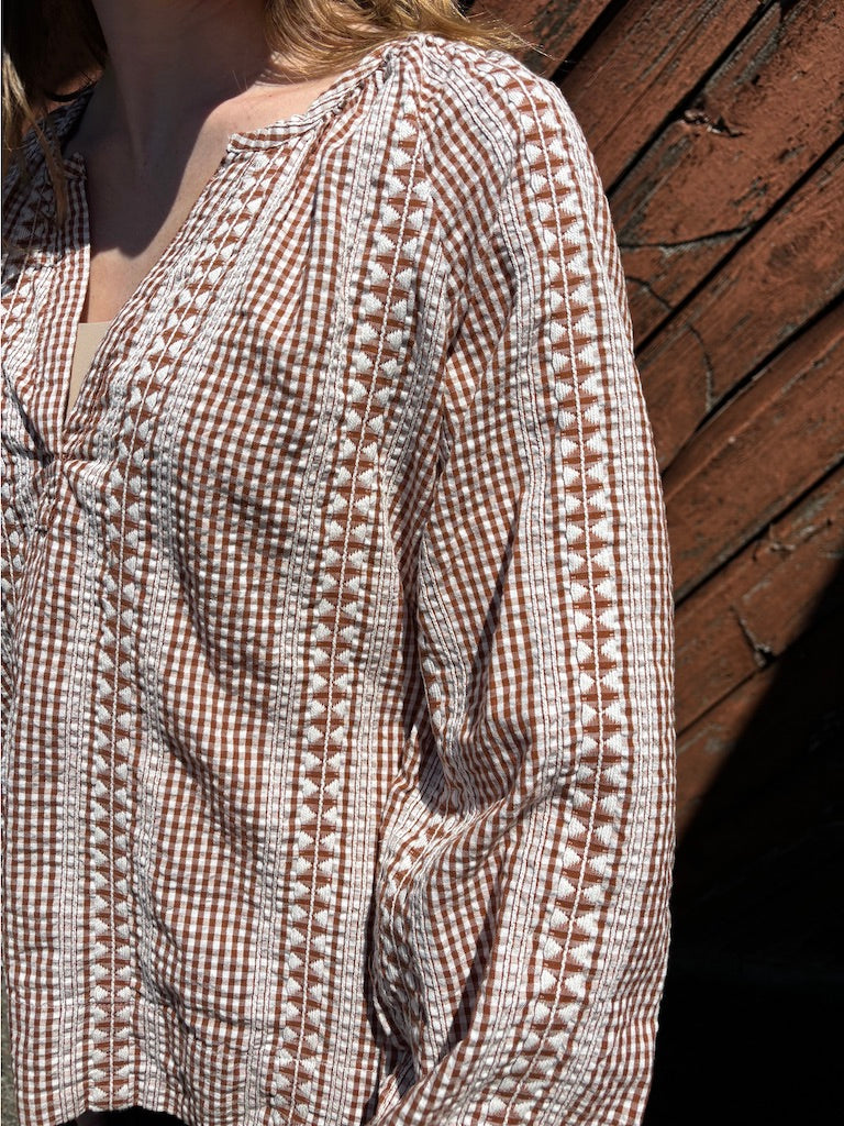 Dylan Bennett blouse
